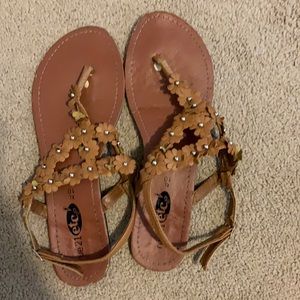 Rue 21 brown flower sandals size 10